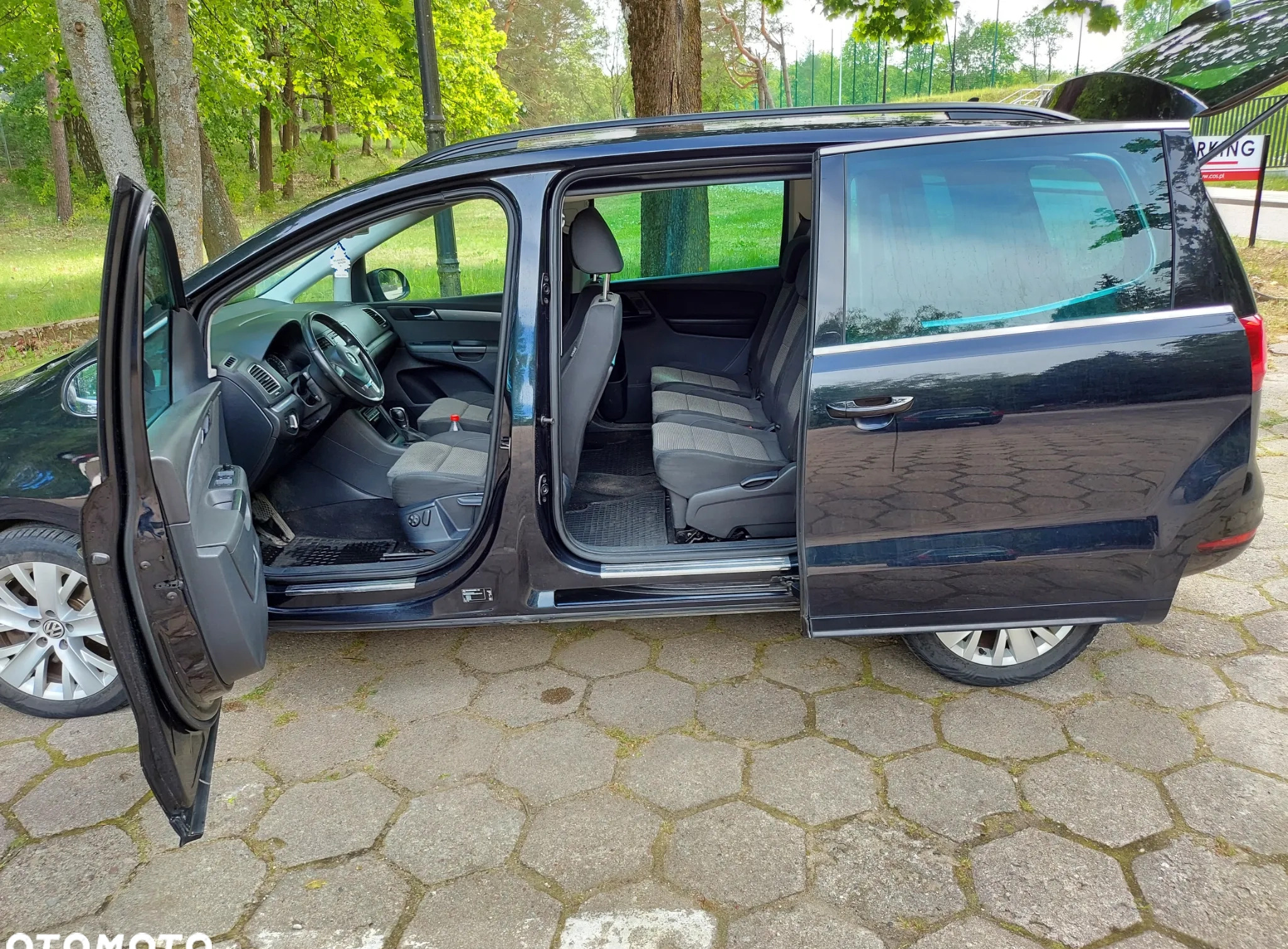 Volkswagen Sharan cena 41900 przebieg: 258500, rok produkcji 2011 z Giżycko małe 92